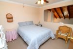 Vacation rental casa Rubio - master bedroom queen bed